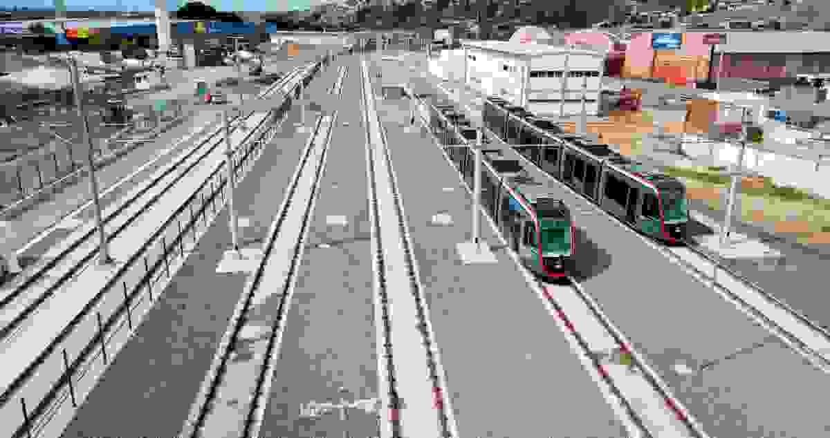 Trens do VLT já estão em preparação para início da operação assistida em 2026